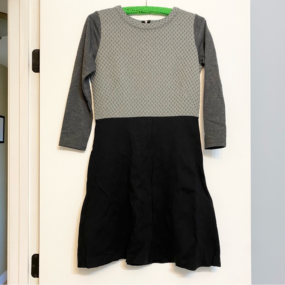 LOFT Grey and Black 3/4 Length Sleeve Dress Women’s Size 2